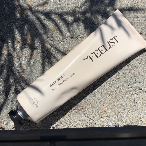 The Feelist Juice Shot Smoothing Facial Polish - Picture 3 of 4